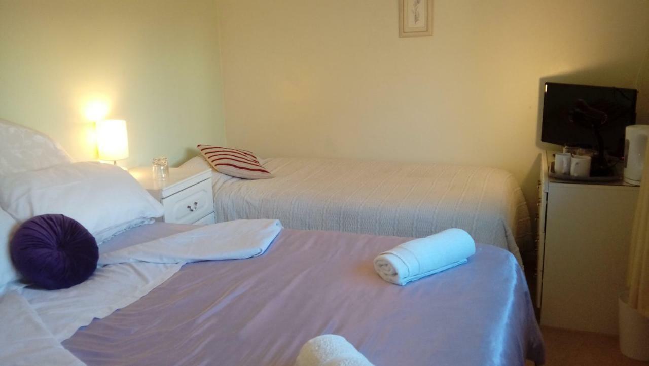 Lavender House Hotel Bridgend  Exterior photo